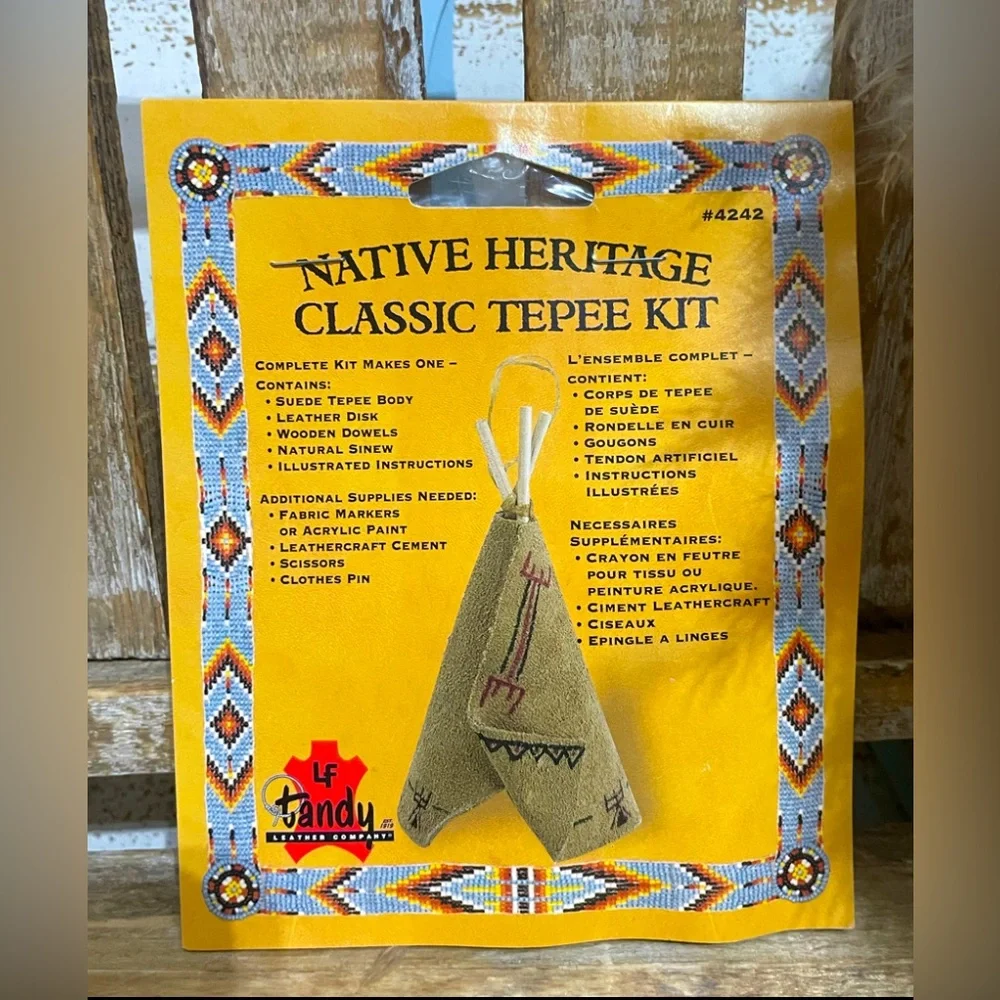 TANDY LEATHER Craftool  4242-00 CLASSIC TEPEE KIT -  LEATHER CRAFT QUICK KIT